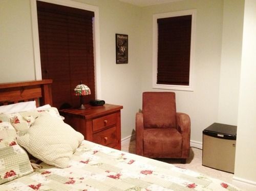 Bed & Breakfast Finlay House - On - The - Niagara-on-the-Lake