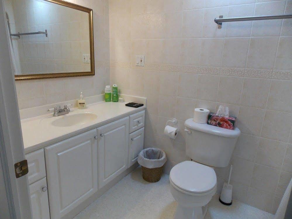 Finlay House - On - The - Bed & Breakfast 3*
