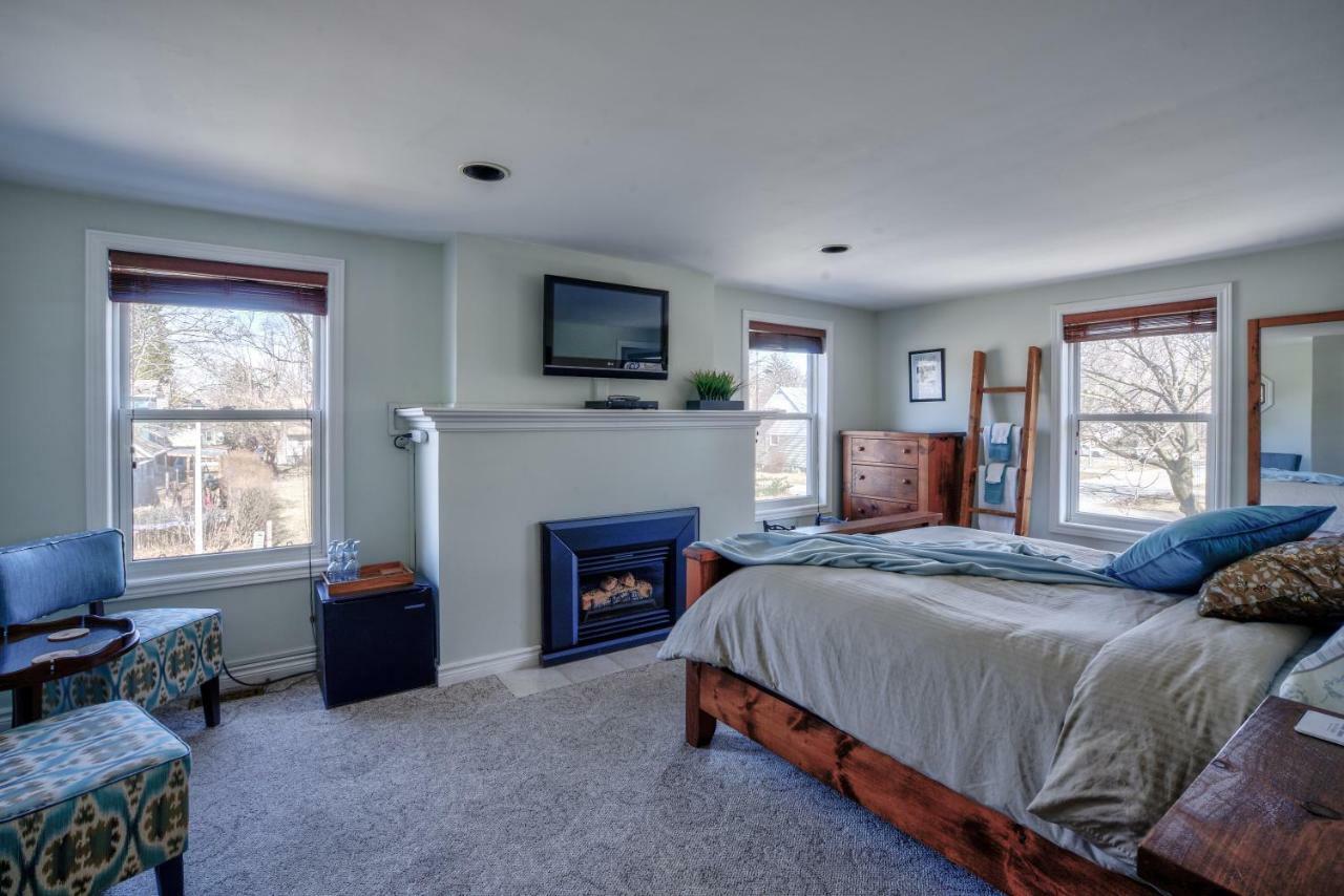 Bed & Breakfast Finlay House - On - The - Niagara-on-the-Lake